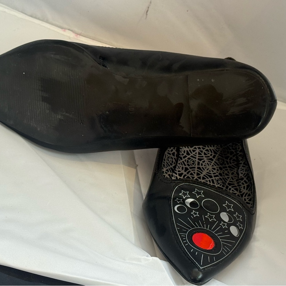 Strange Cvlt Spirit Moon Phases Planchette Black and Red Flats Size 10 - Picture 4 of 4
